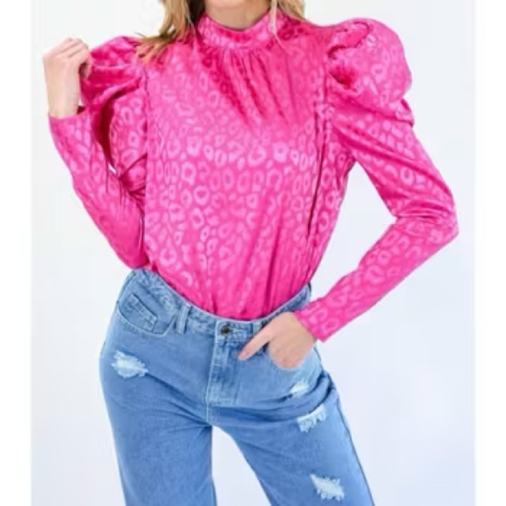 Women's Pink Leopard Print Top